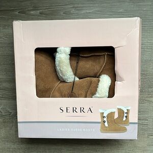NEW Serra Boots Women Size 9